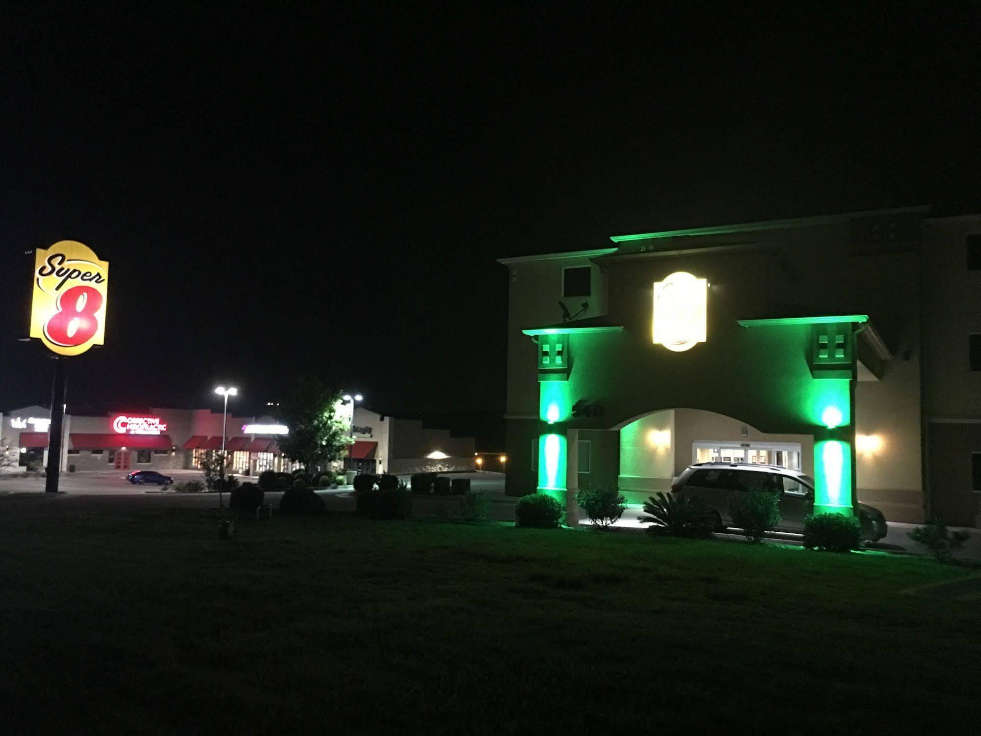 Super 8 by Wyndham Harker Heights Killeen Fort Hood Eksteriør bilde