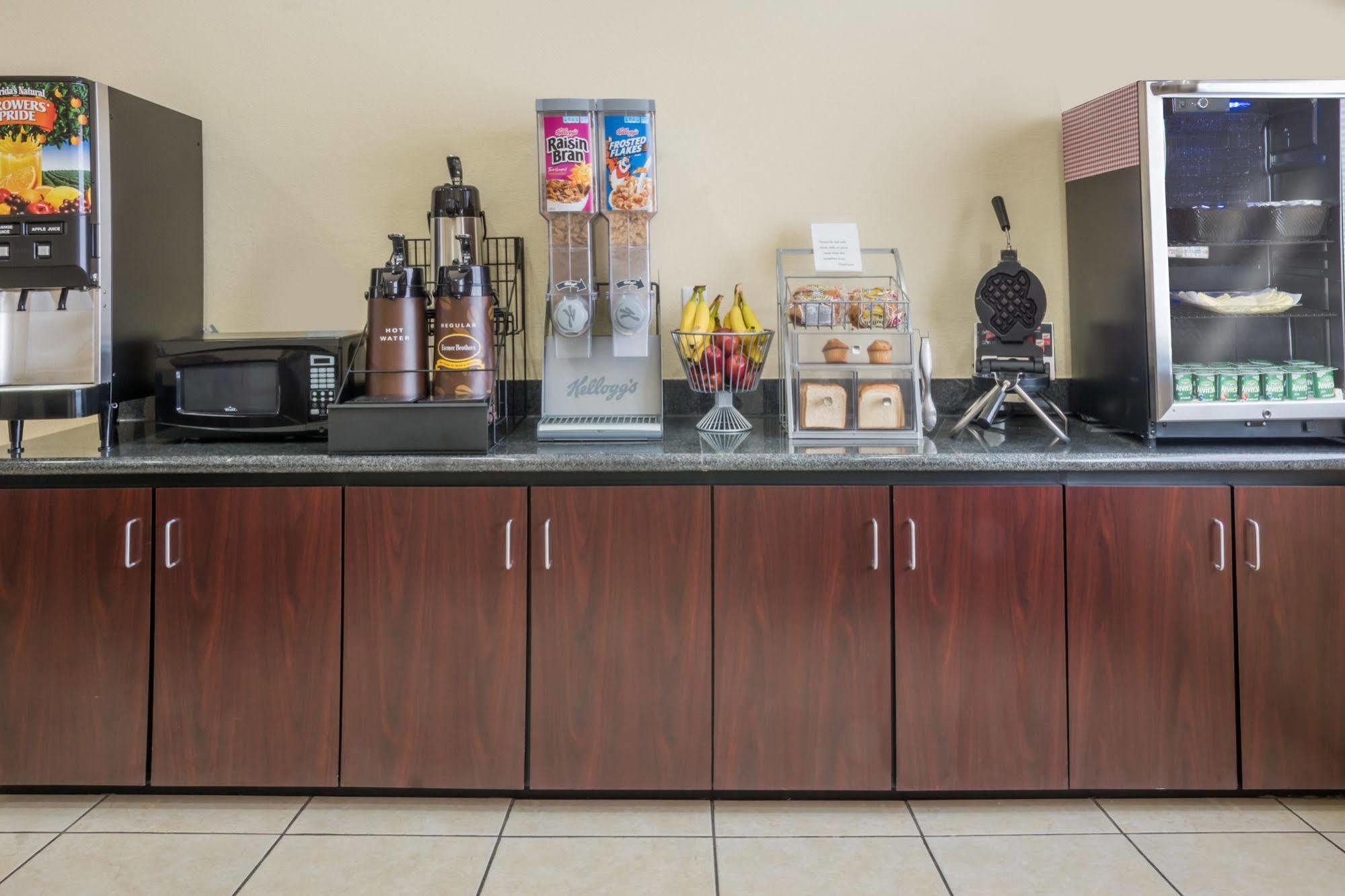 Super 8 by Wyndham Harker Heights Killeen Fort Hood Eksteriør bilde