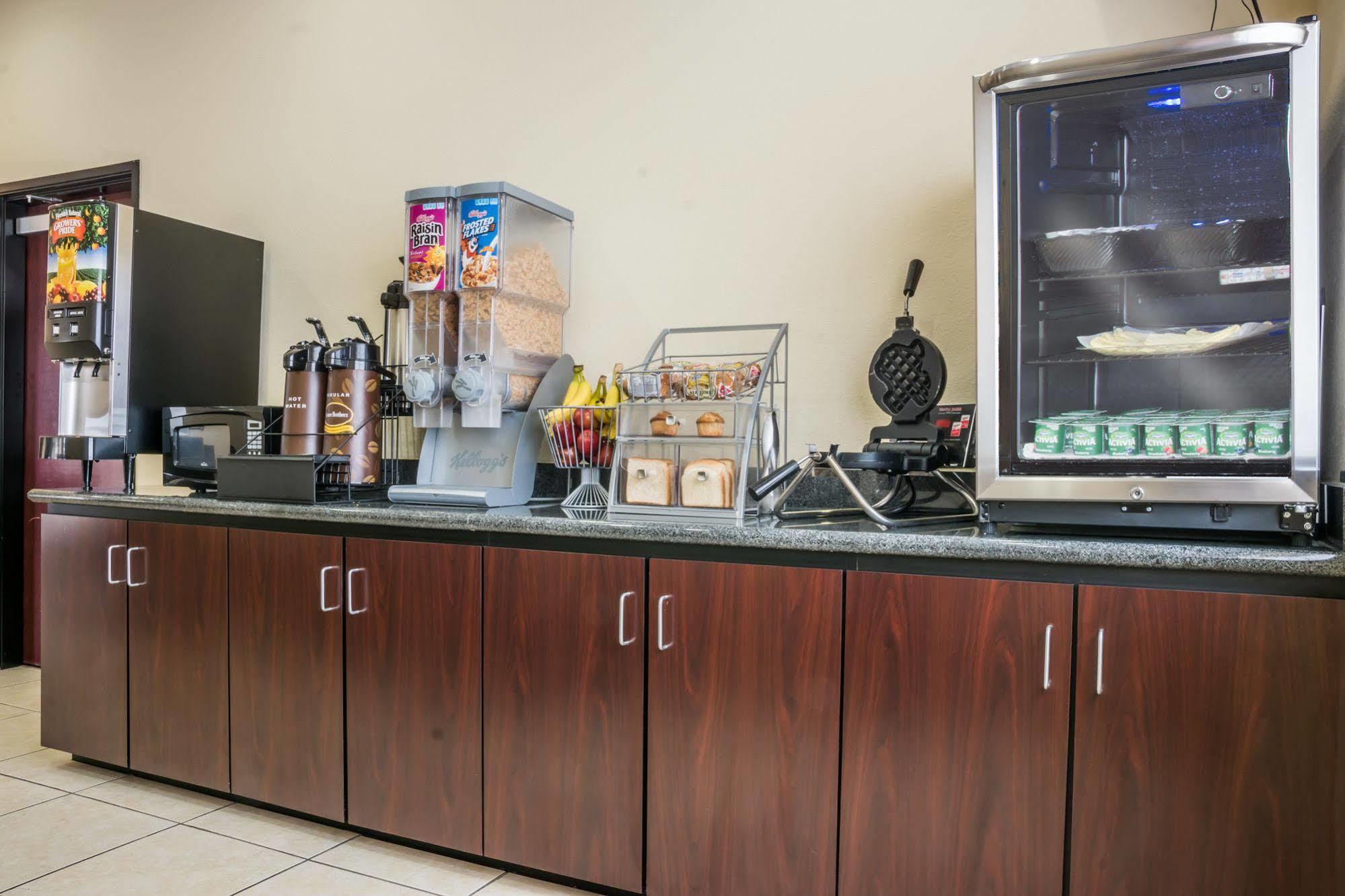 Super 8 by Wyndham Harker Heights Killeen Fort Hood Eksteriør bilde
